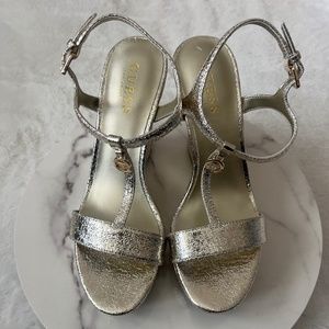 GUESS Shimmer Metallic Medallion T-Strap Wedge Sandals: NEW